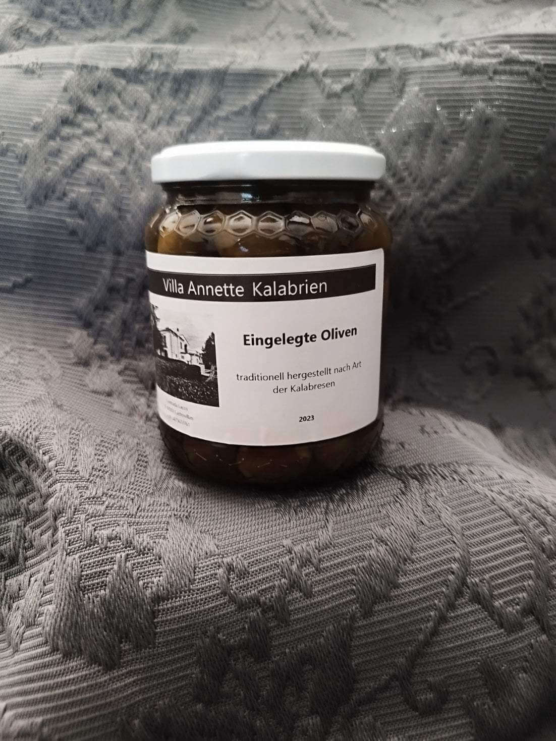 Jar of traditional Calabrian eingelegte Oliven - 200g.