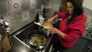 Wir machen Trüffelspaghetti - Extra Vergine - Olivenöl aus Kalabrien